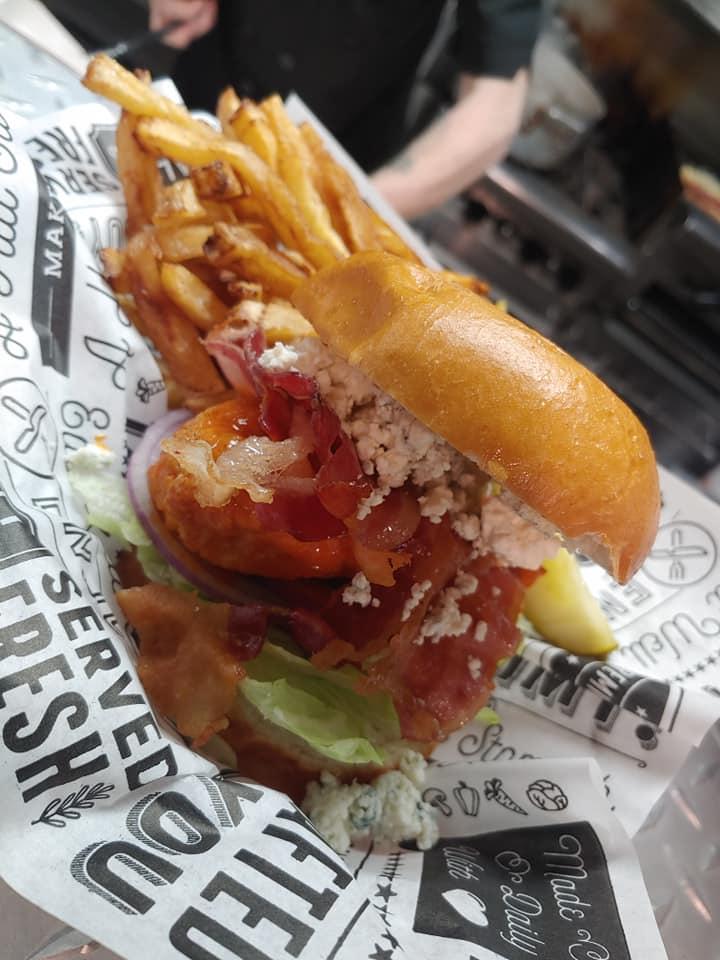 Smokin T's Bar & Grill